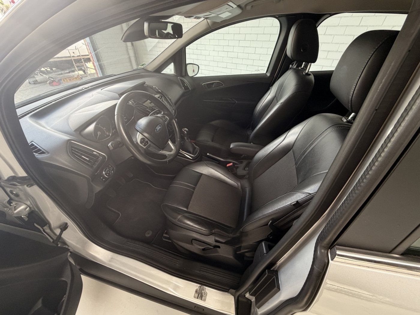 Foto van Ford B-max