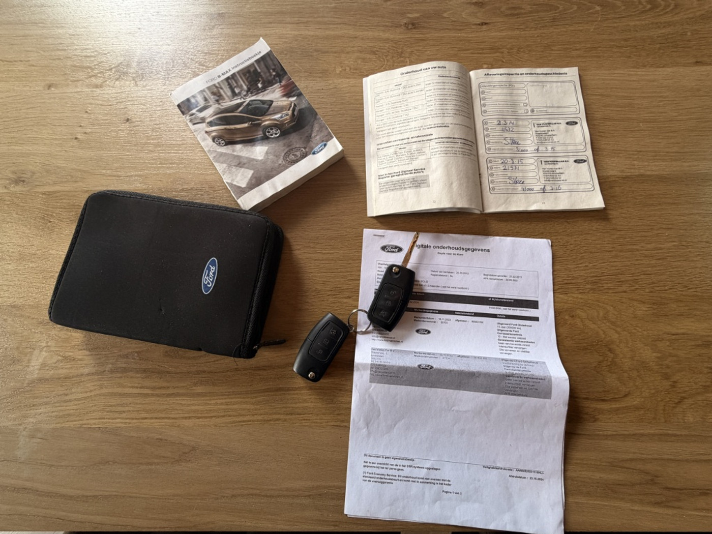 Foto van Ford B-max