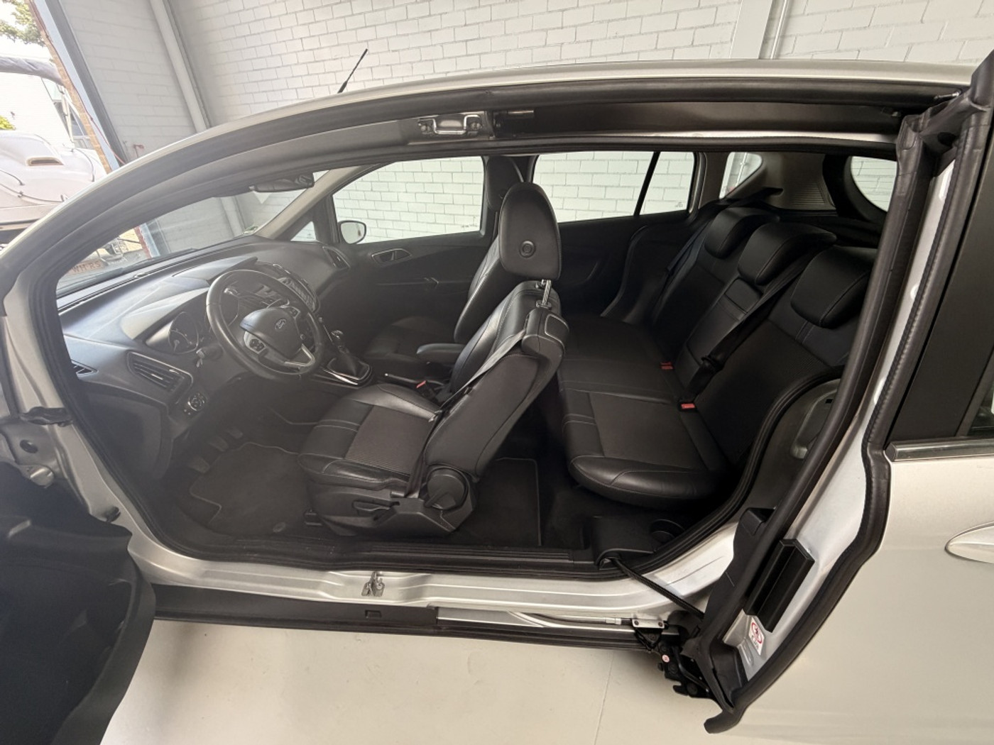 Foto van Ford B-max