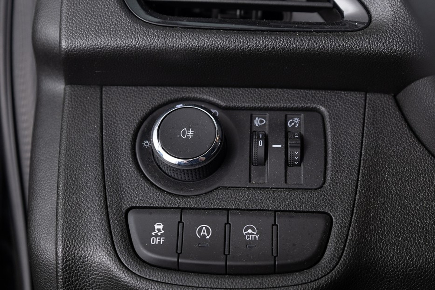 Foto van Opel Karl / Viva