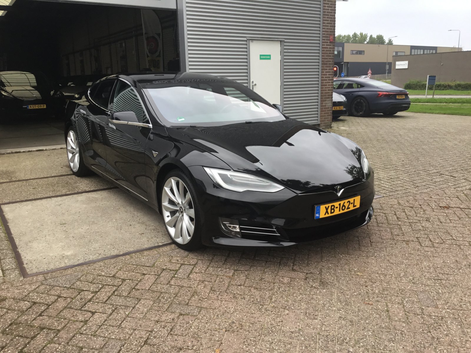 Inspectiefoto van Tesla Model S