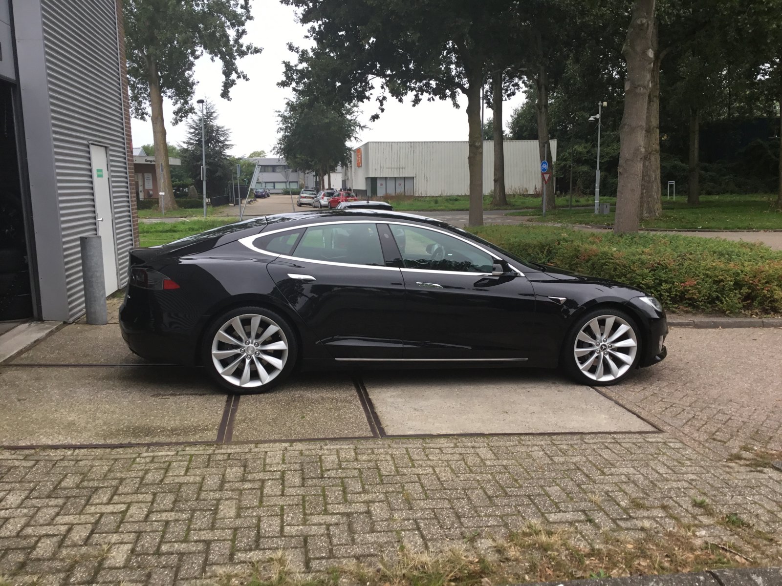 Inspectiefoto van Tesla Model S