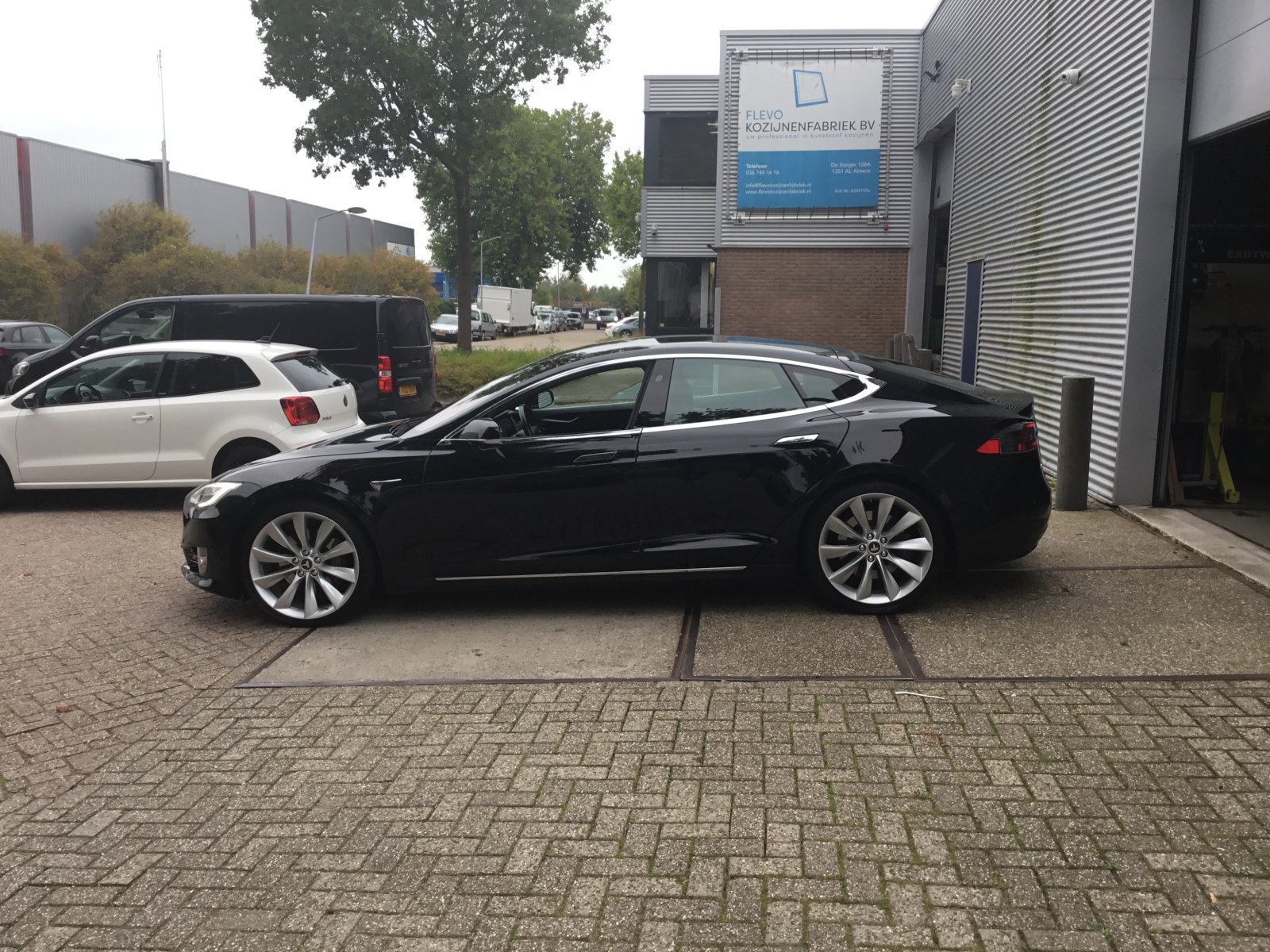Inspectiefoto van Tesla Model S
