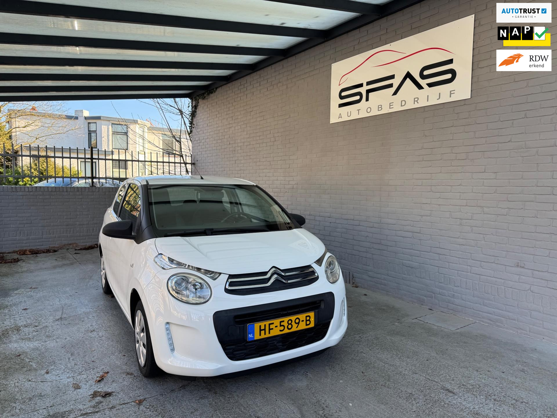 Citroen C1 1.0 e-VTi Live 69pk 3-DRS 2015 Wit 2015 - voorkant