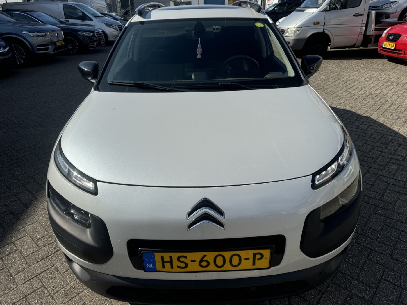 Foto van Citroen C4 Cactus