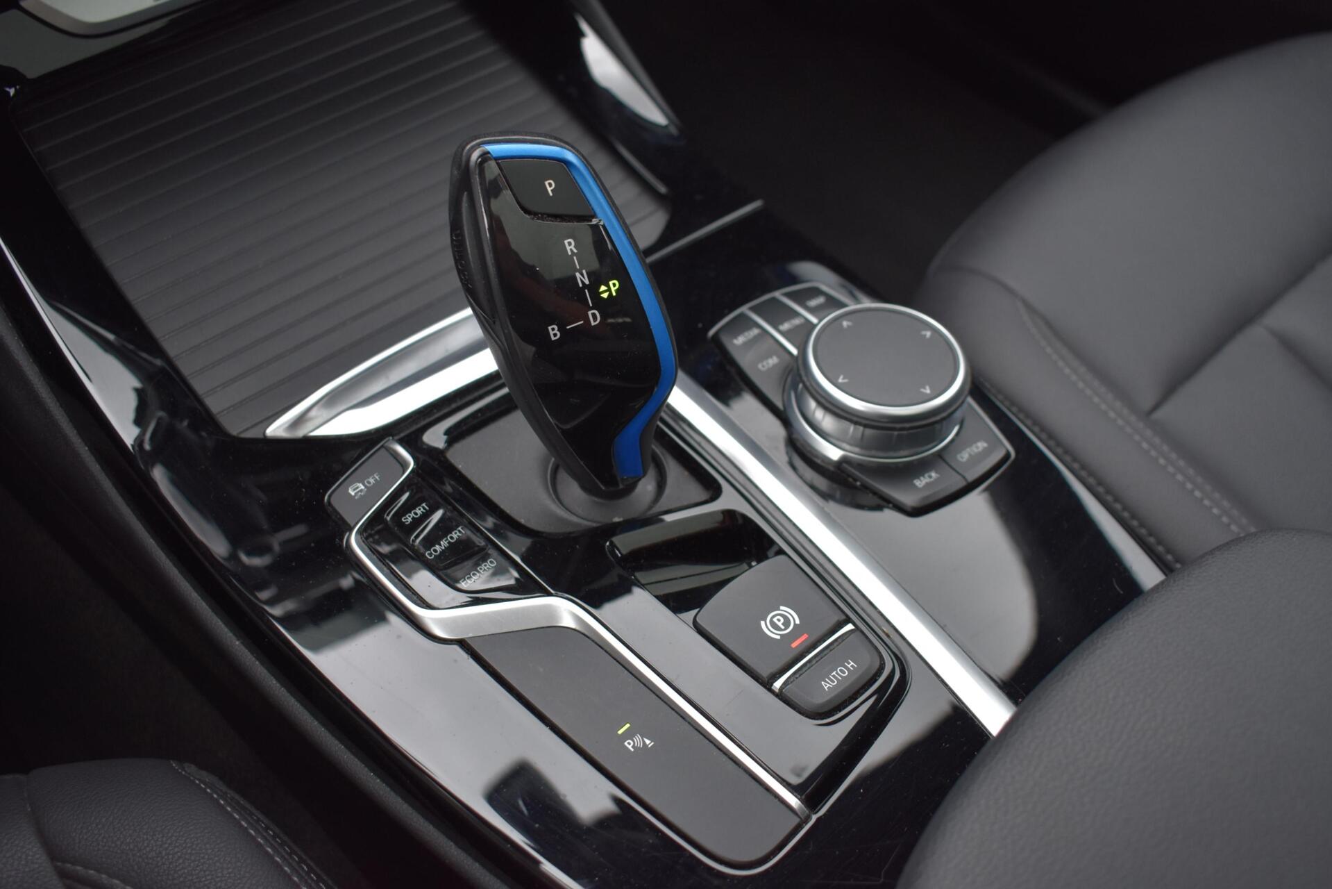 Foto van BMW Ix3