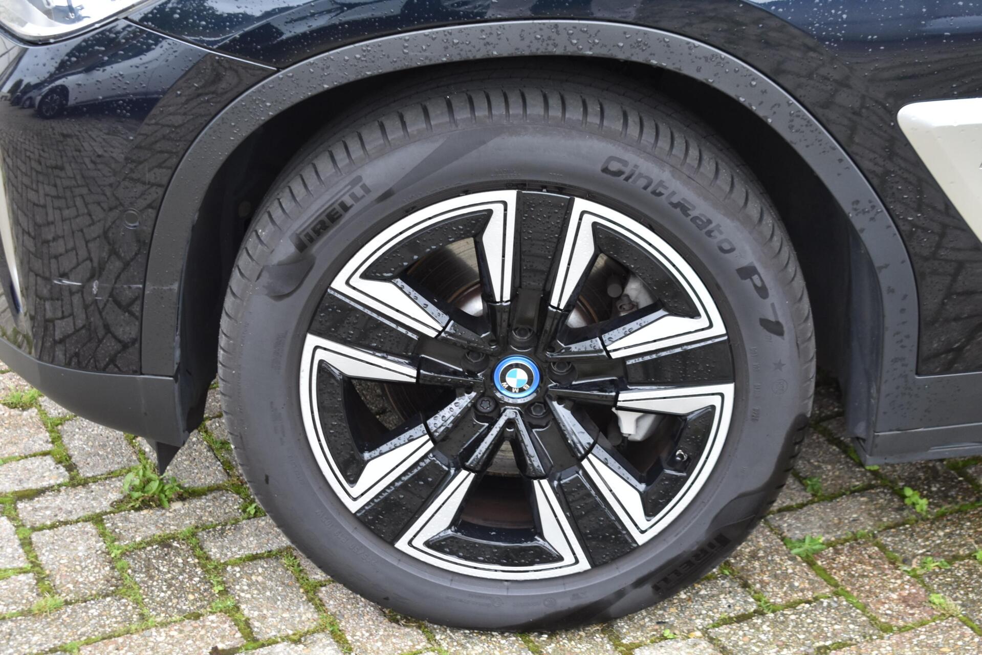 Foto van BMW Ix3