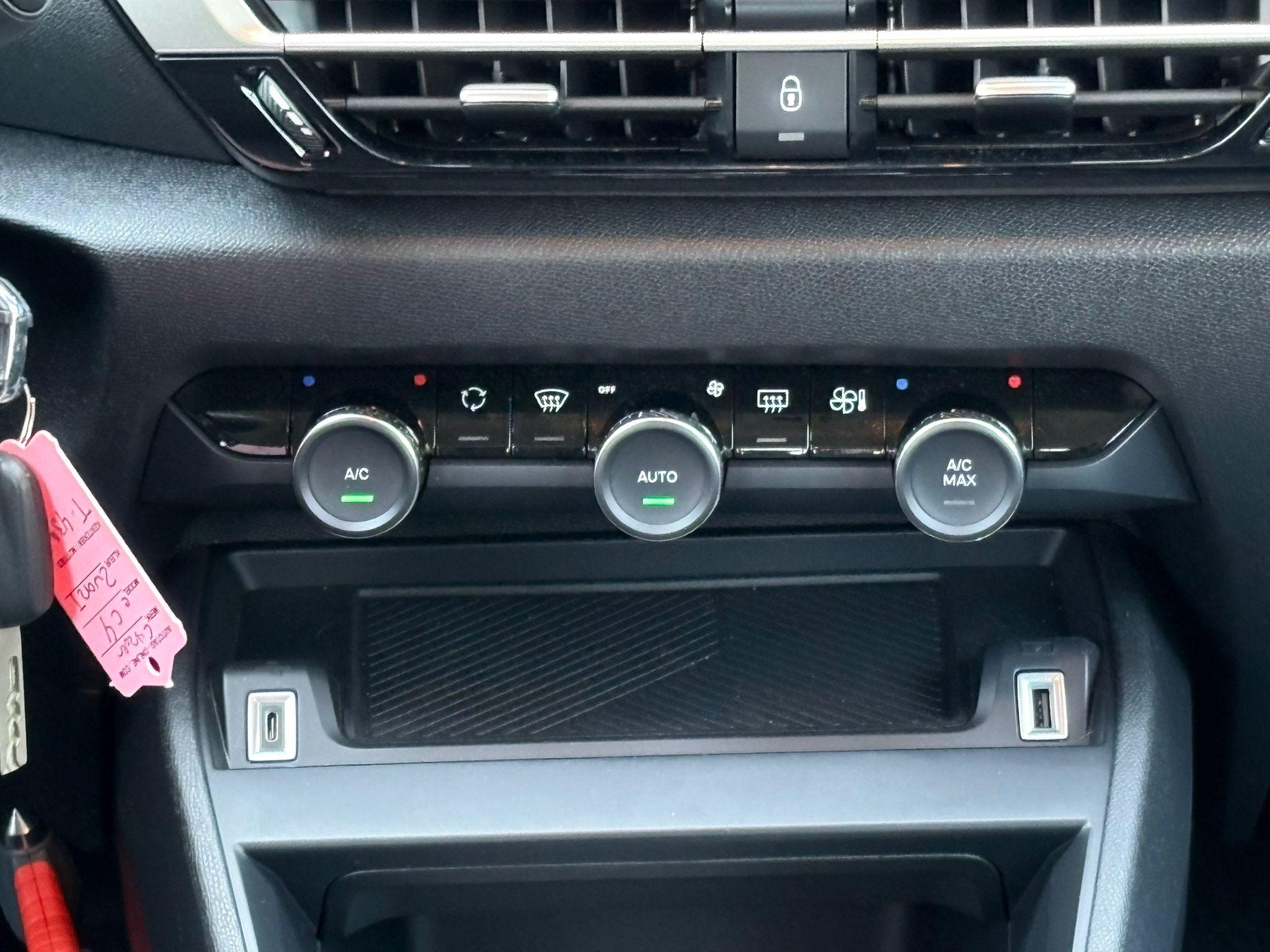 Foto van Citroen E-c4
