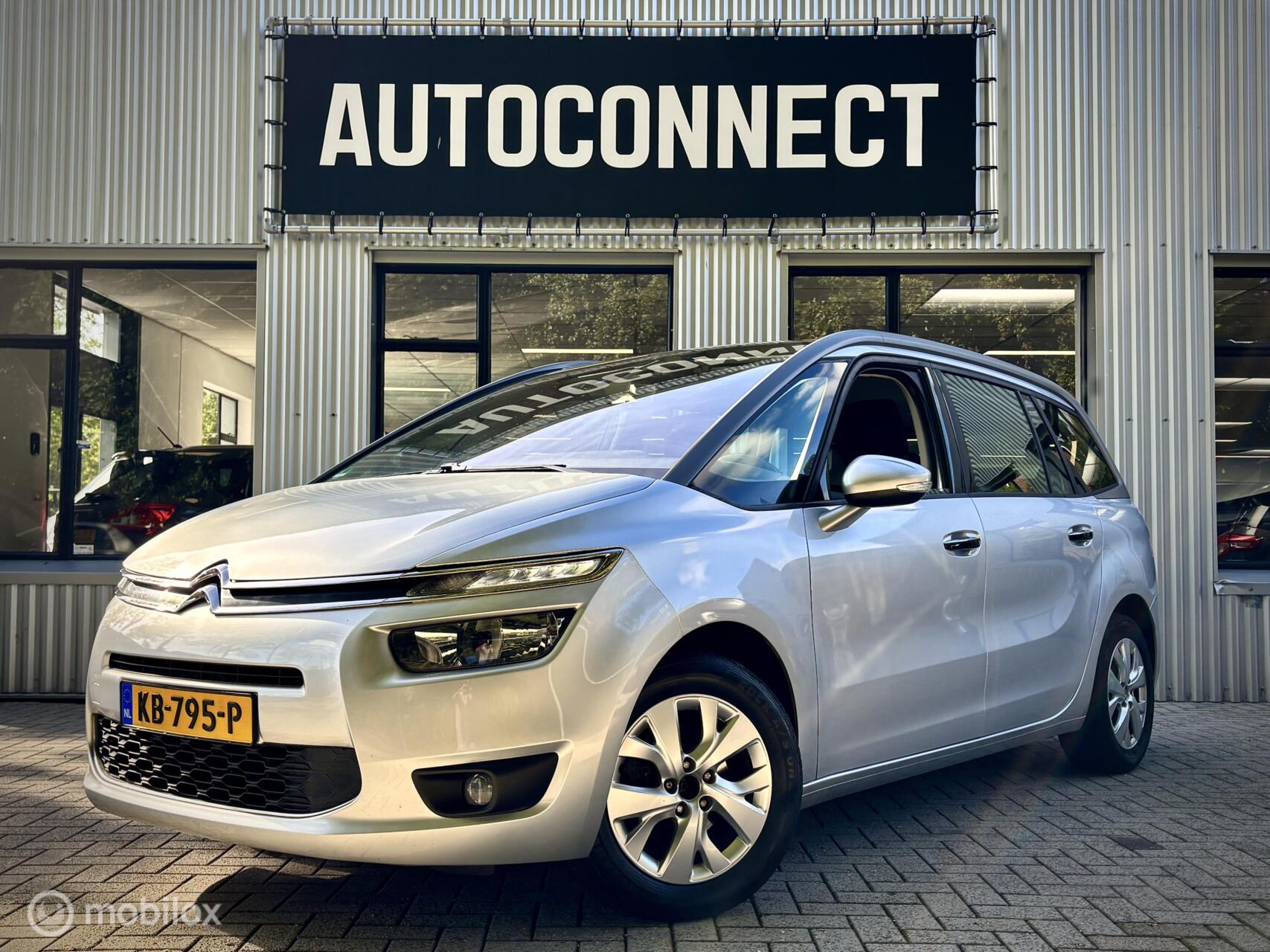 Citroen C4 Picasso 1.2 PureTech. 7 PERSOONS, NAVI, TREKHAAK 2015 - voorkant