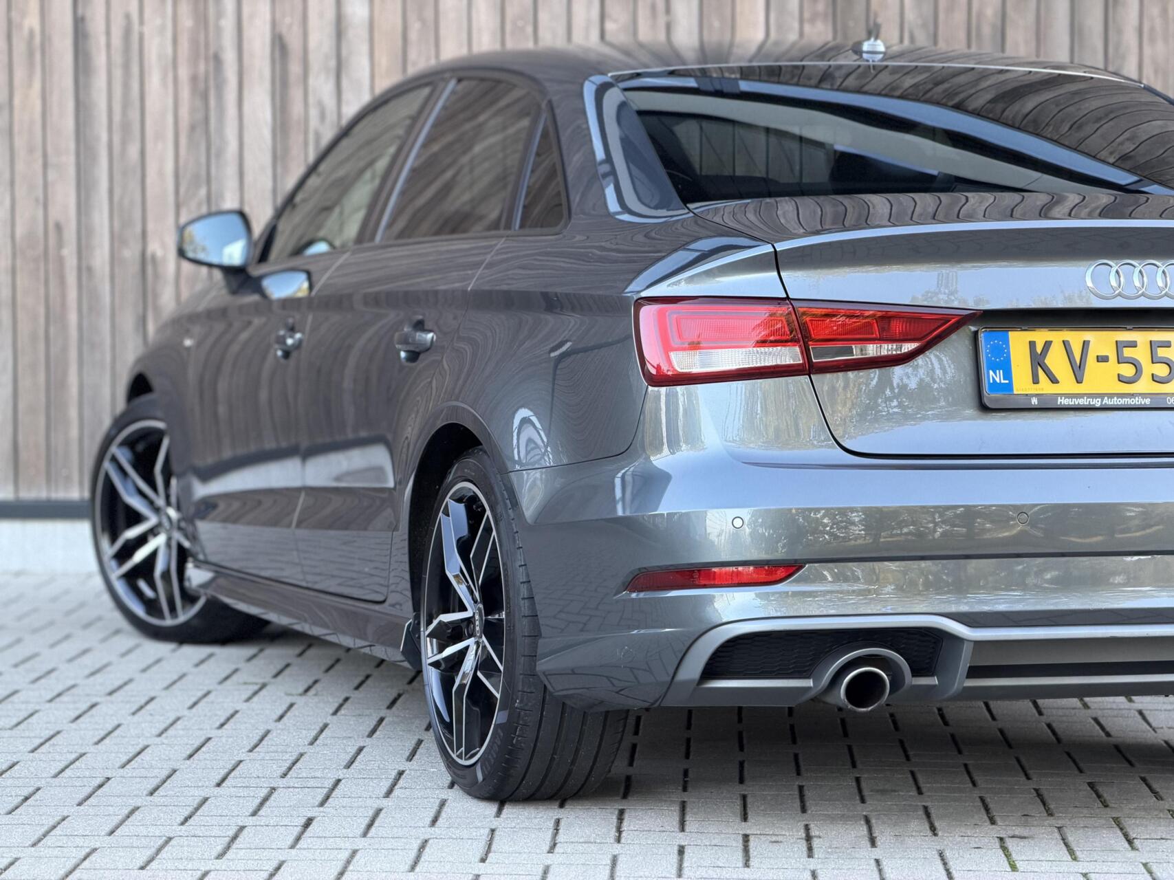 Foto van Audi A3 Limousine
