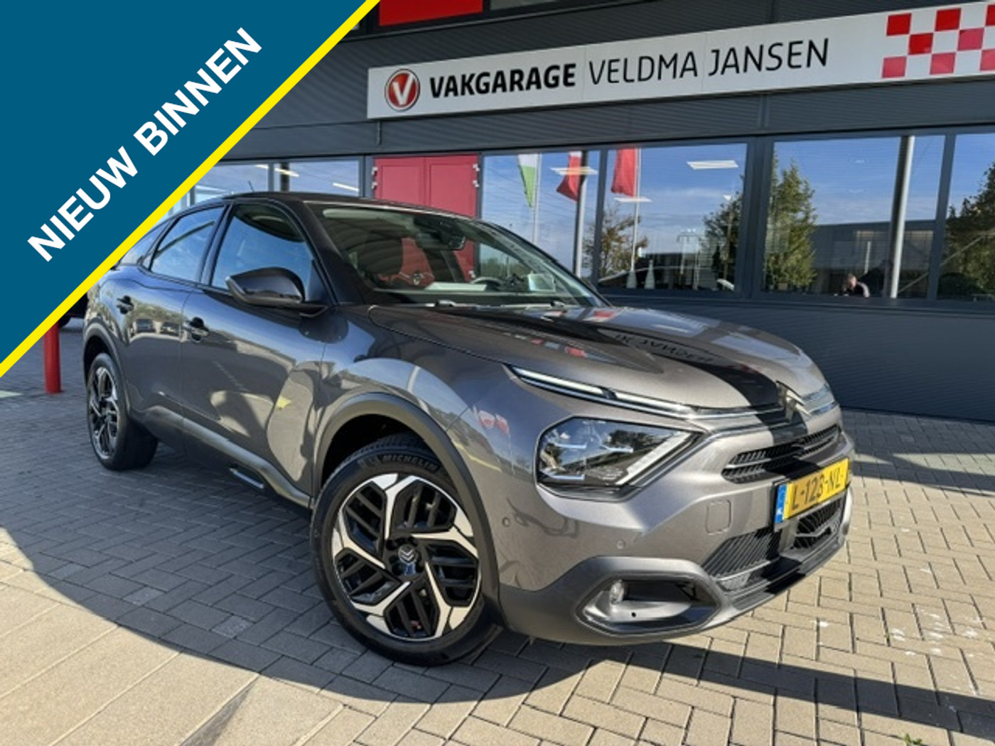 Citroen C4 1.2 PT. BUSINESS PLUS (LUXE UITVOERING) 2021 - voorkant