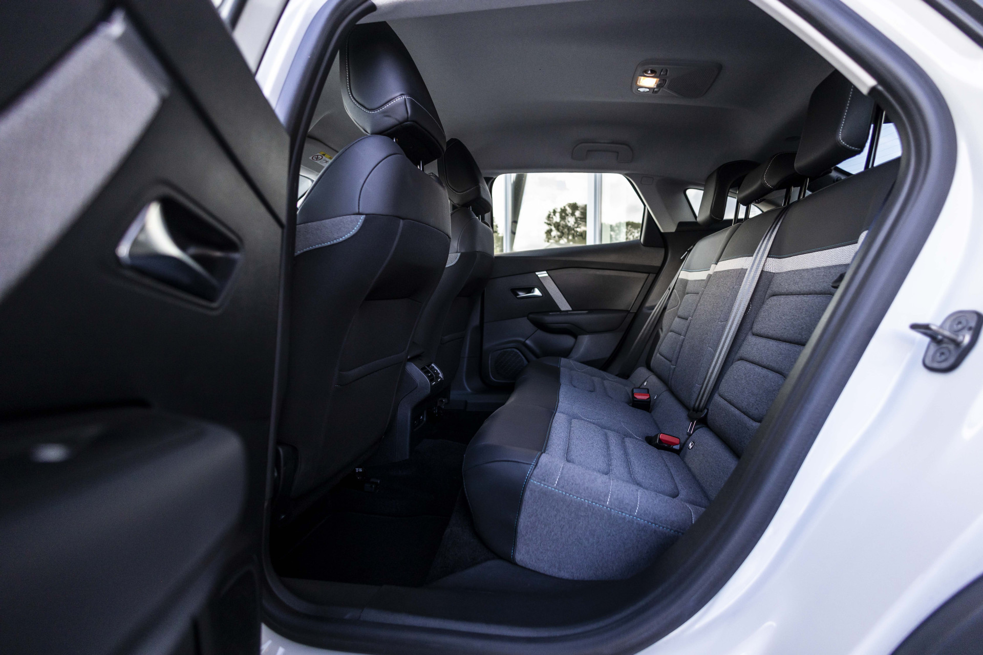 Foto van Citroen E-c4