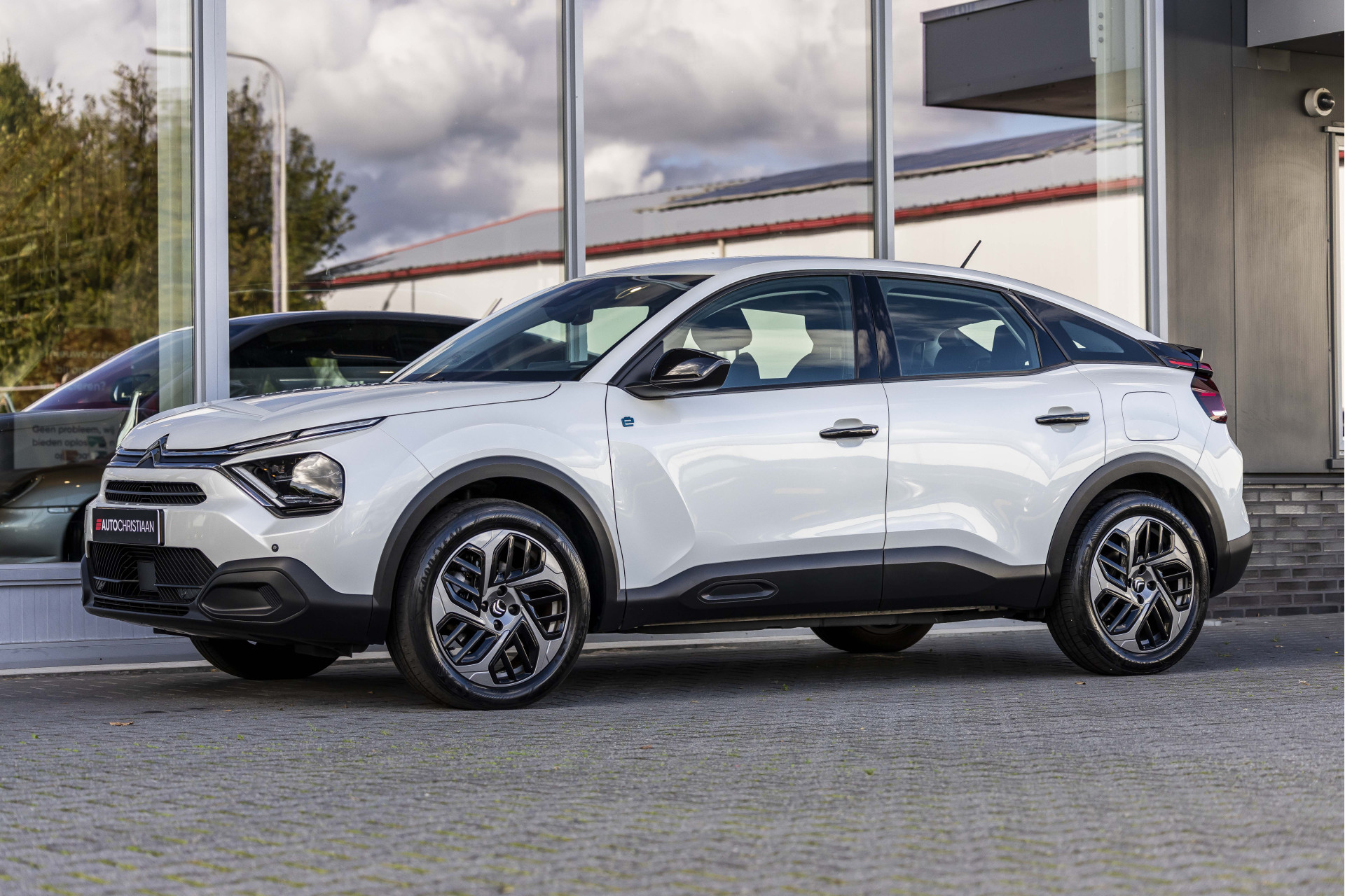 Foto van Citroen E-c4
