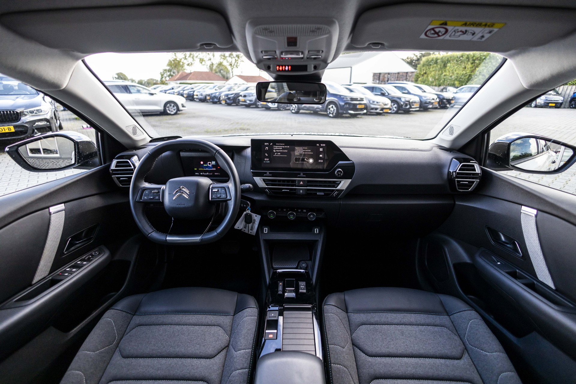 Foto van Citroen E-c4