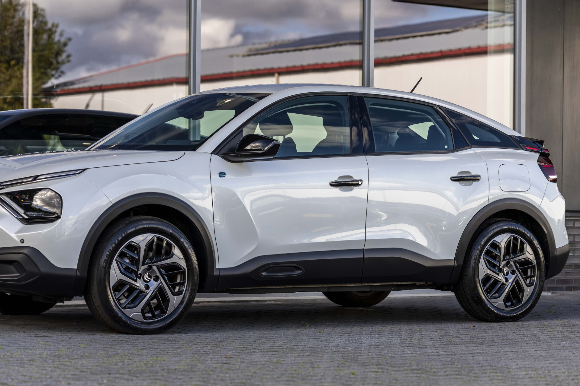 Foto van Citroen E-c4