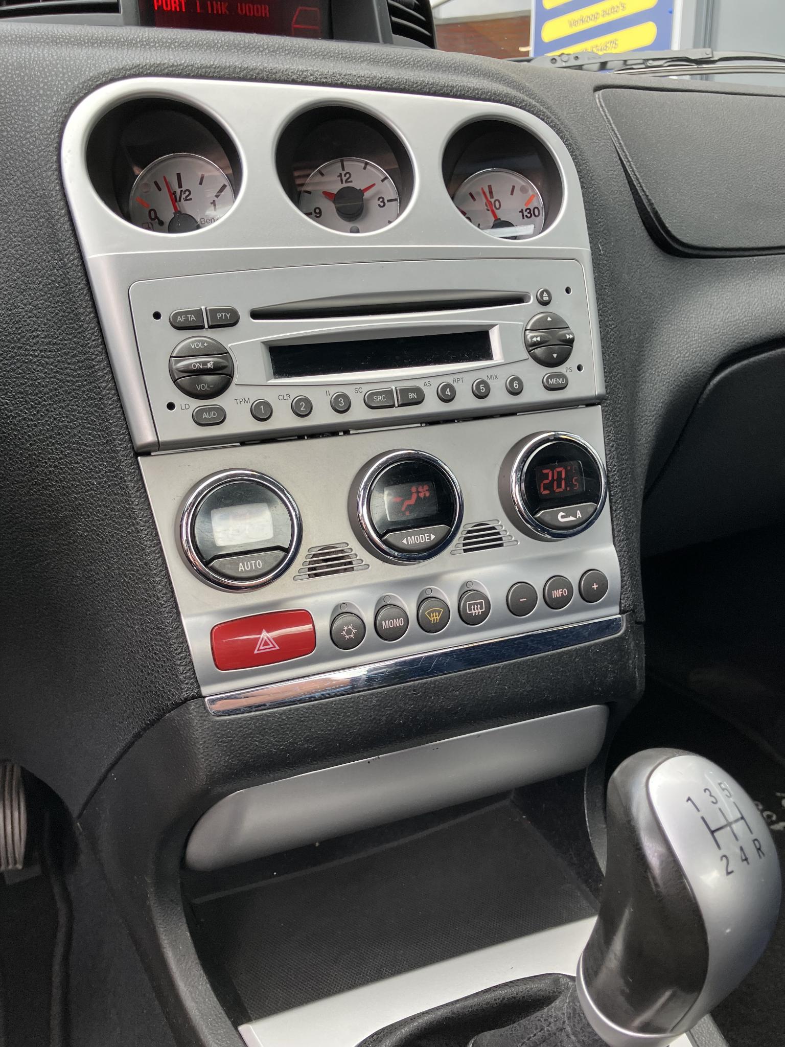 Foto van Alfa Romeo Alfa Romeo 156 Berlina