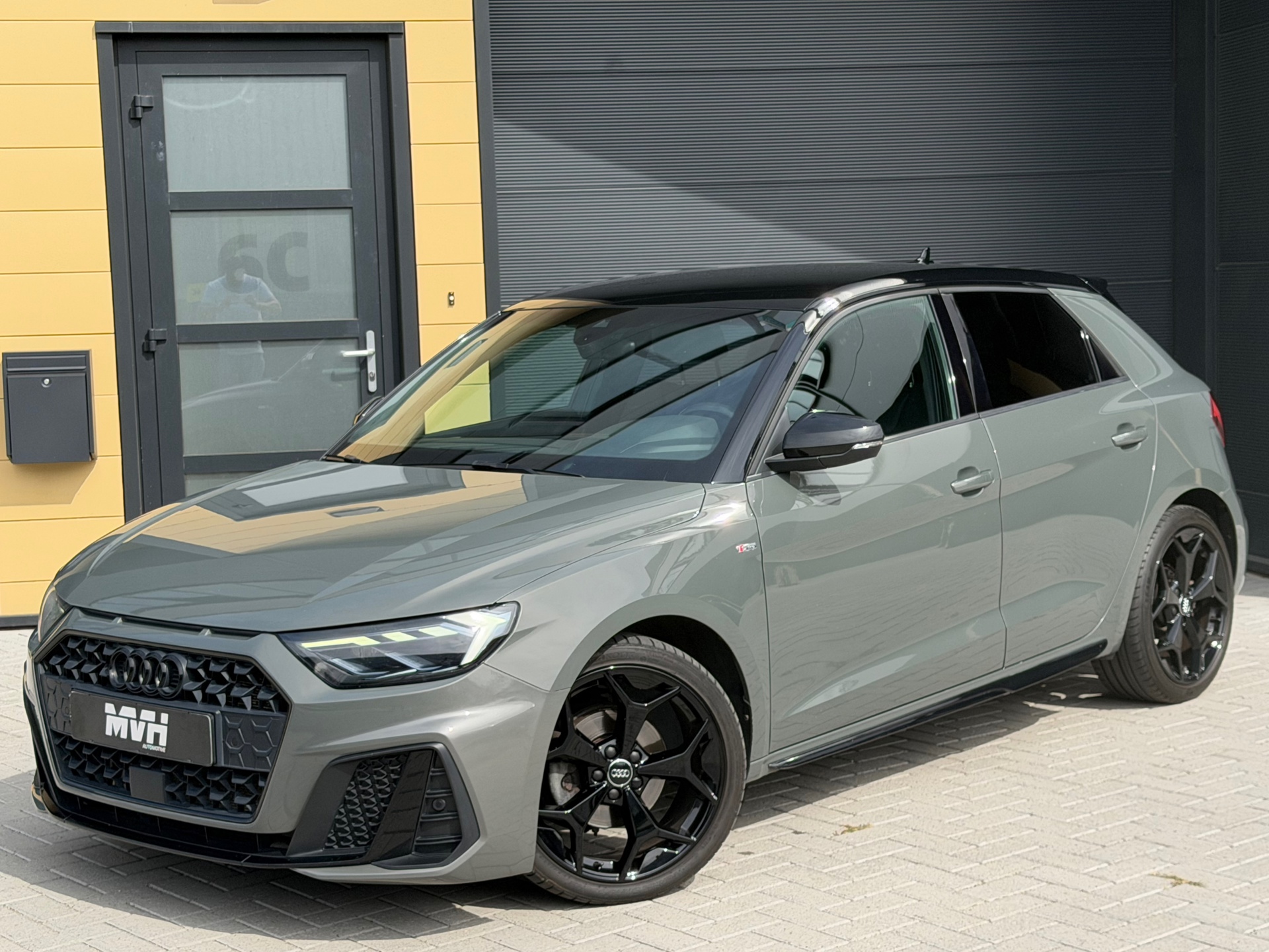 Audi A1 Sportback 30 TFSI Advanced - S-Line - Automaat - Virtual - Carplay - Model 2020 2019 - voorkant