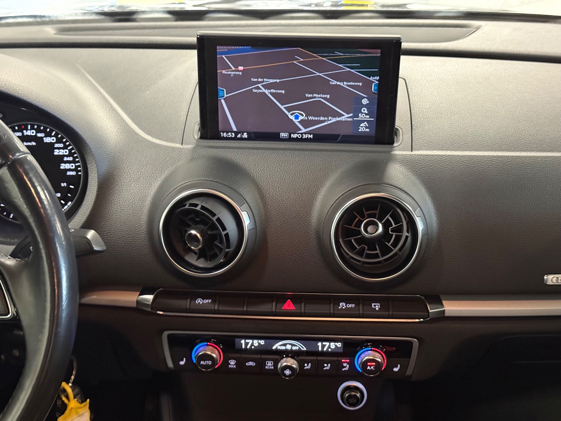 Foto van Audi A3 Limousine