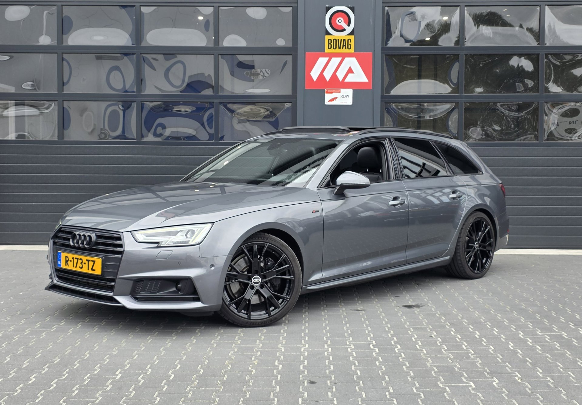 Audi A4 Avant 2.0 TFSI MHEV Sport S line black edition | PANO | HUD | ACC | 19 INCH | LEDER | CAMERA 2017 - voorkant