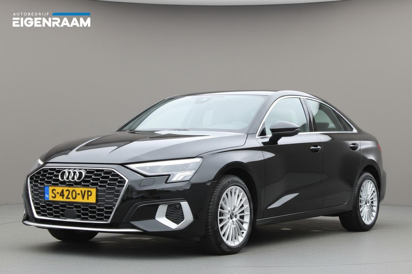 Audi A3 Limousine 30 TFSI Advanced edition 2023 - voorkant
