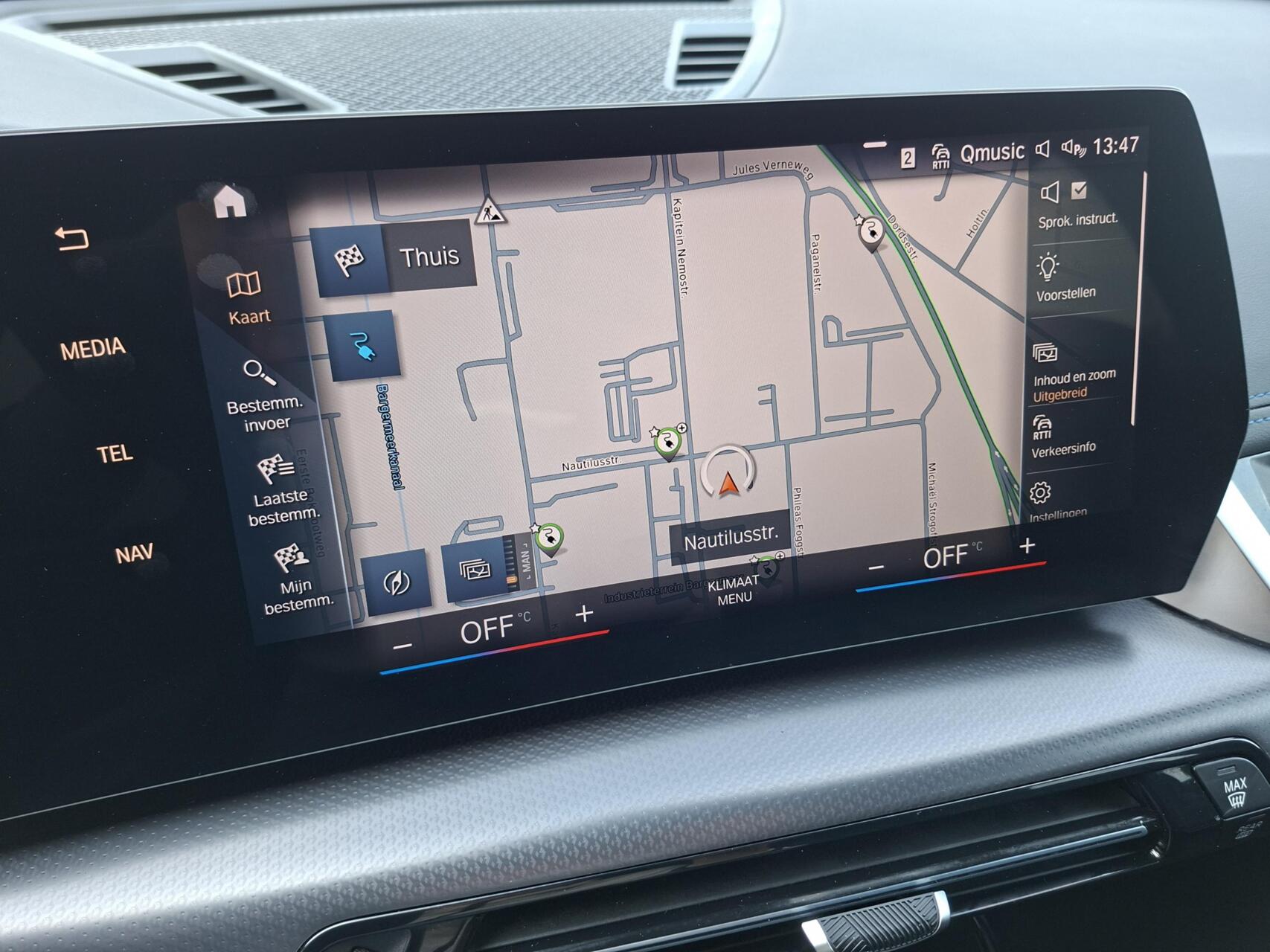 Foto van BMW Ix1 Xdrive30