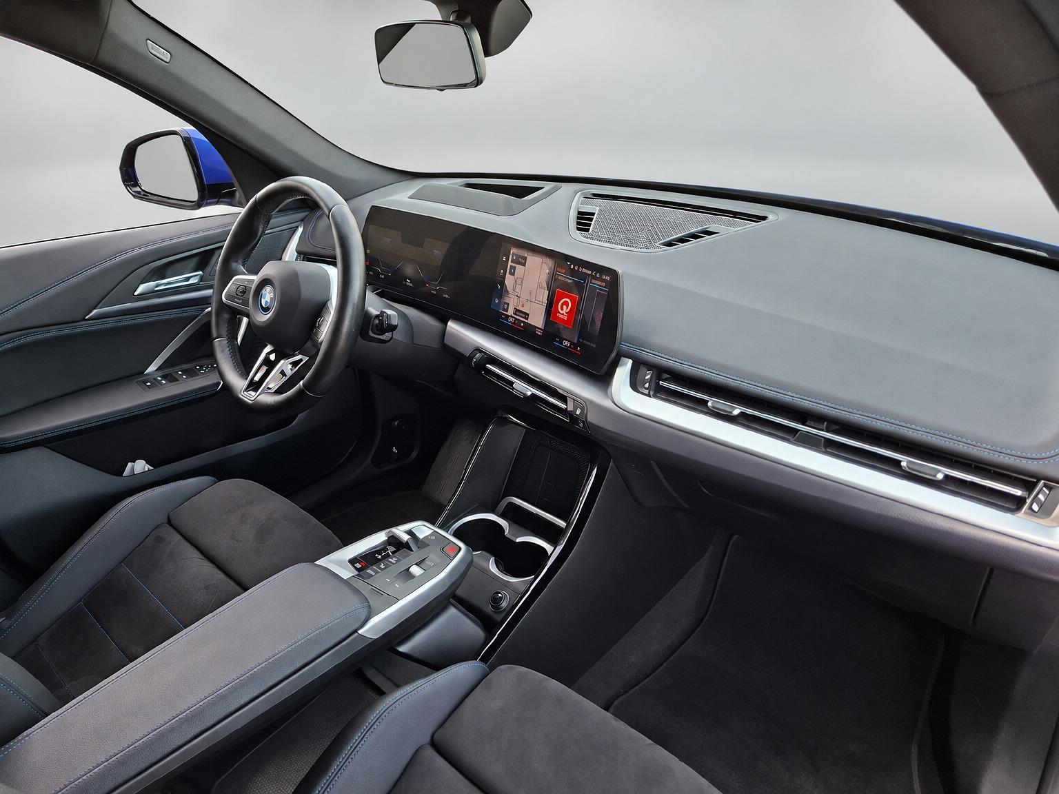 Foto van BMW Ix1 Xdrive30