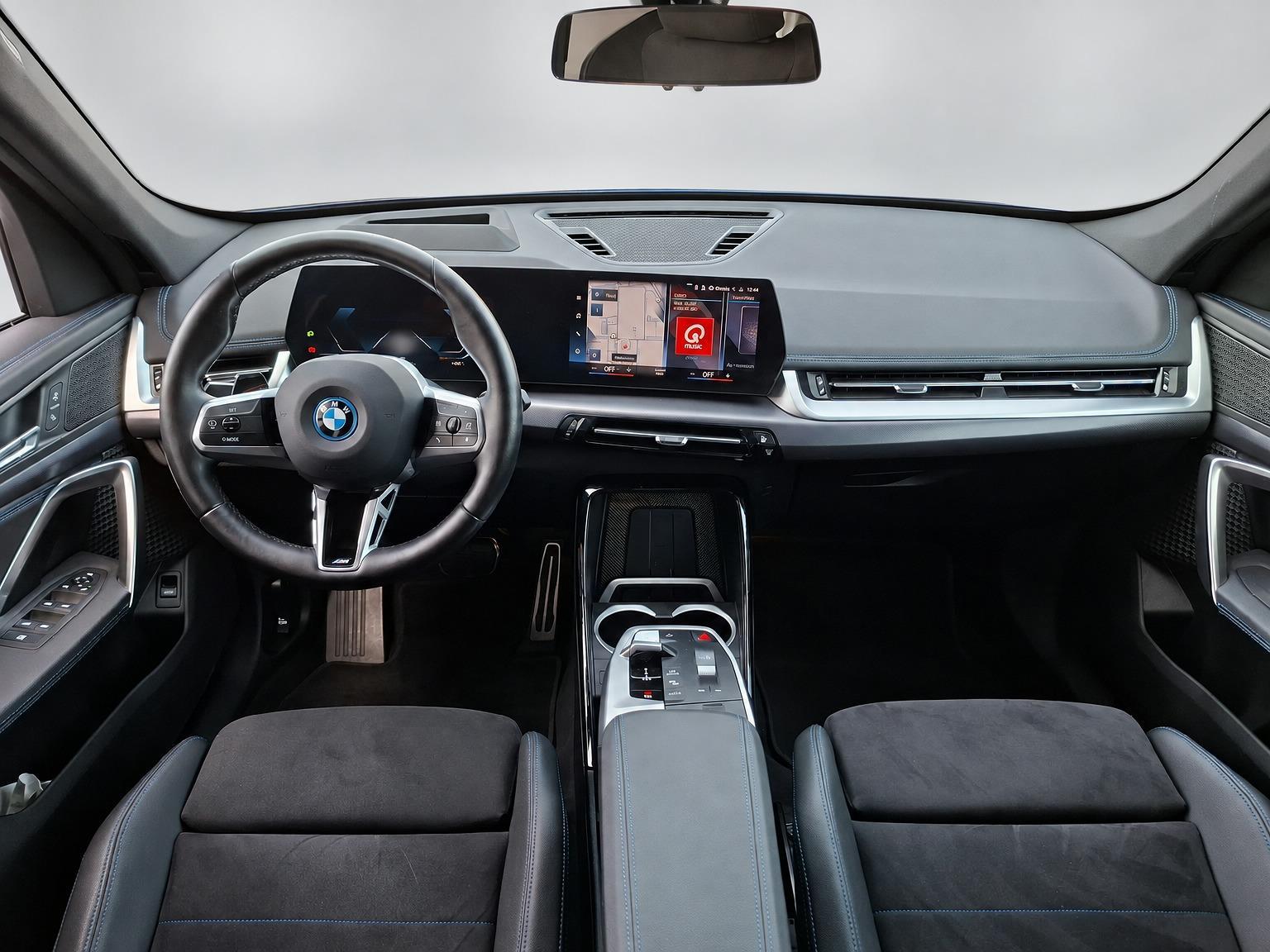 Foto van BMW Ix1 Xdrive30