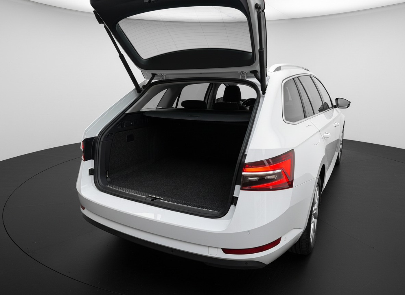 Foto van Škoda Superb Combi