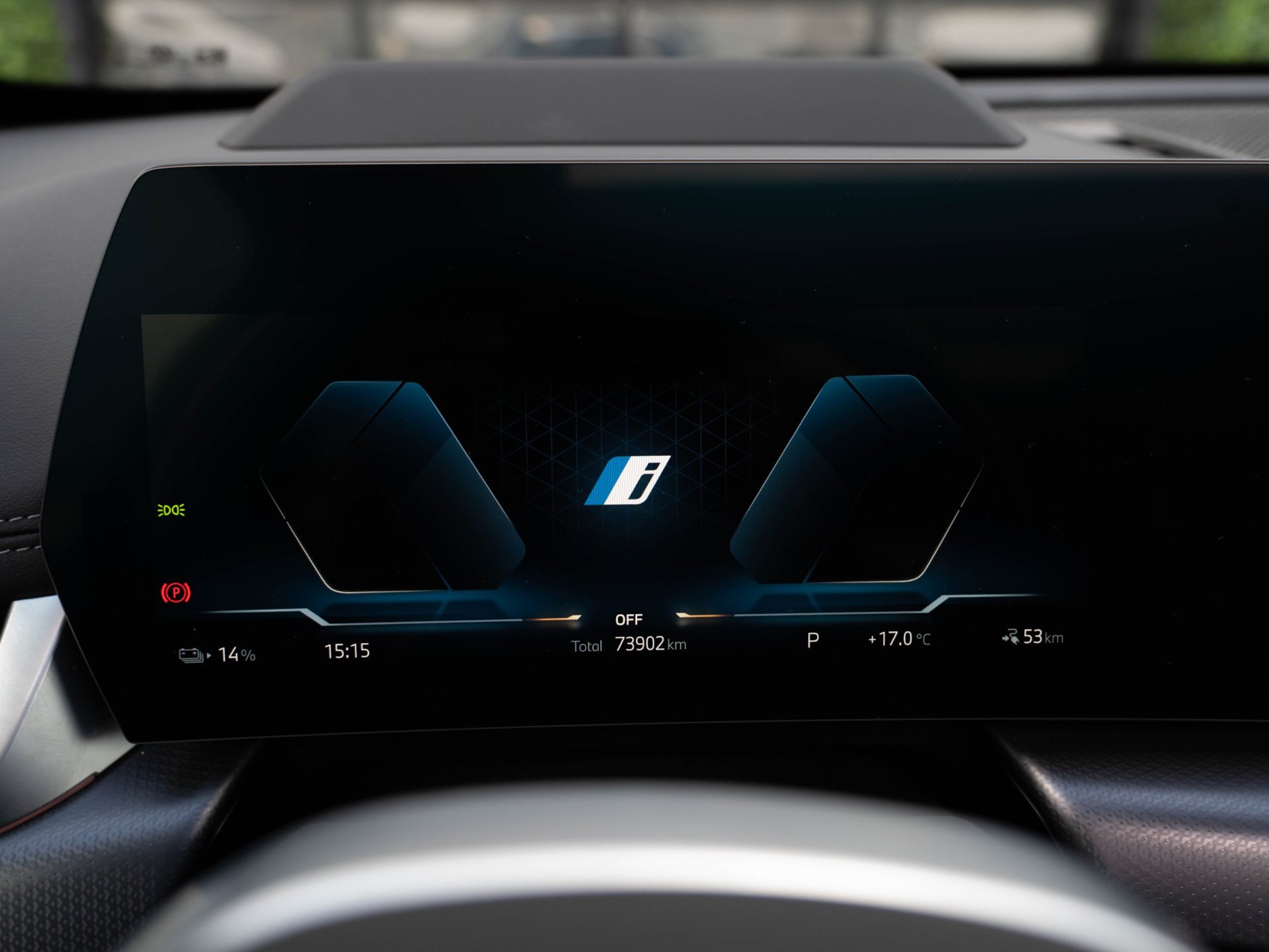 Foto van BMW Ix1