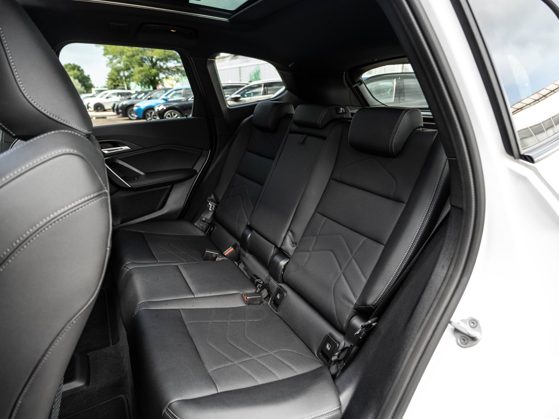 Foto van BMW Ix1