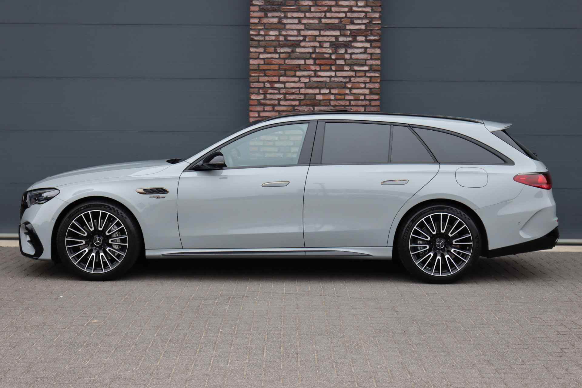 Foto van Mercedes-Benz E-klasse Estate