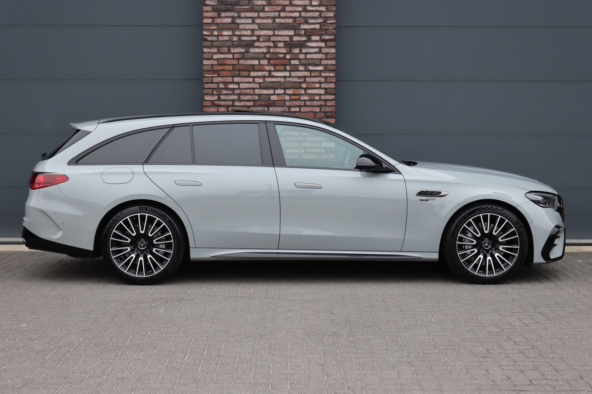 Foto van Mercedes-Benz E-klasse Estate