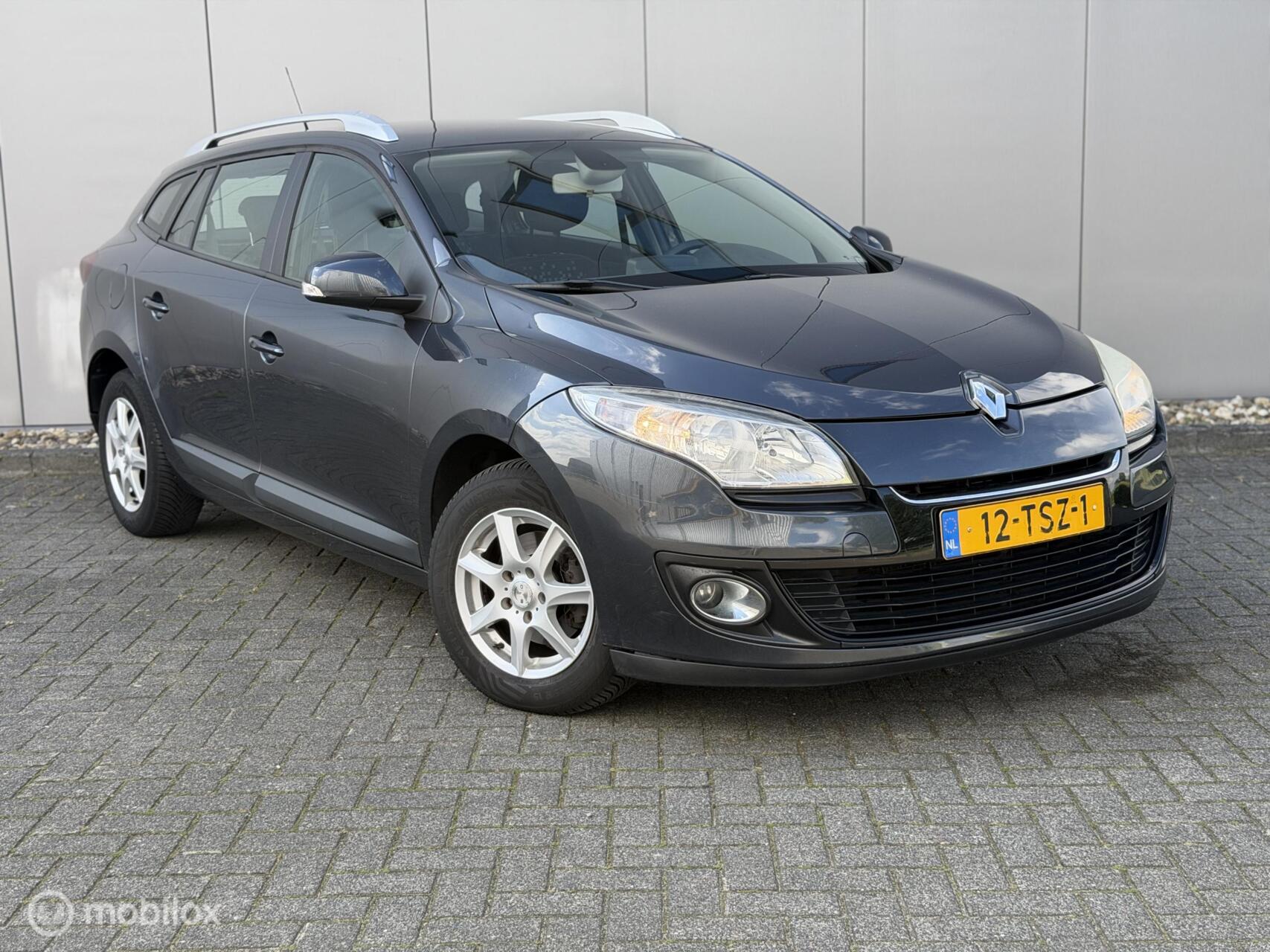 Renault Megane 1.5 dCi Expression|CRUISE|AIRCO|TRKHK| 2012 - voorkant