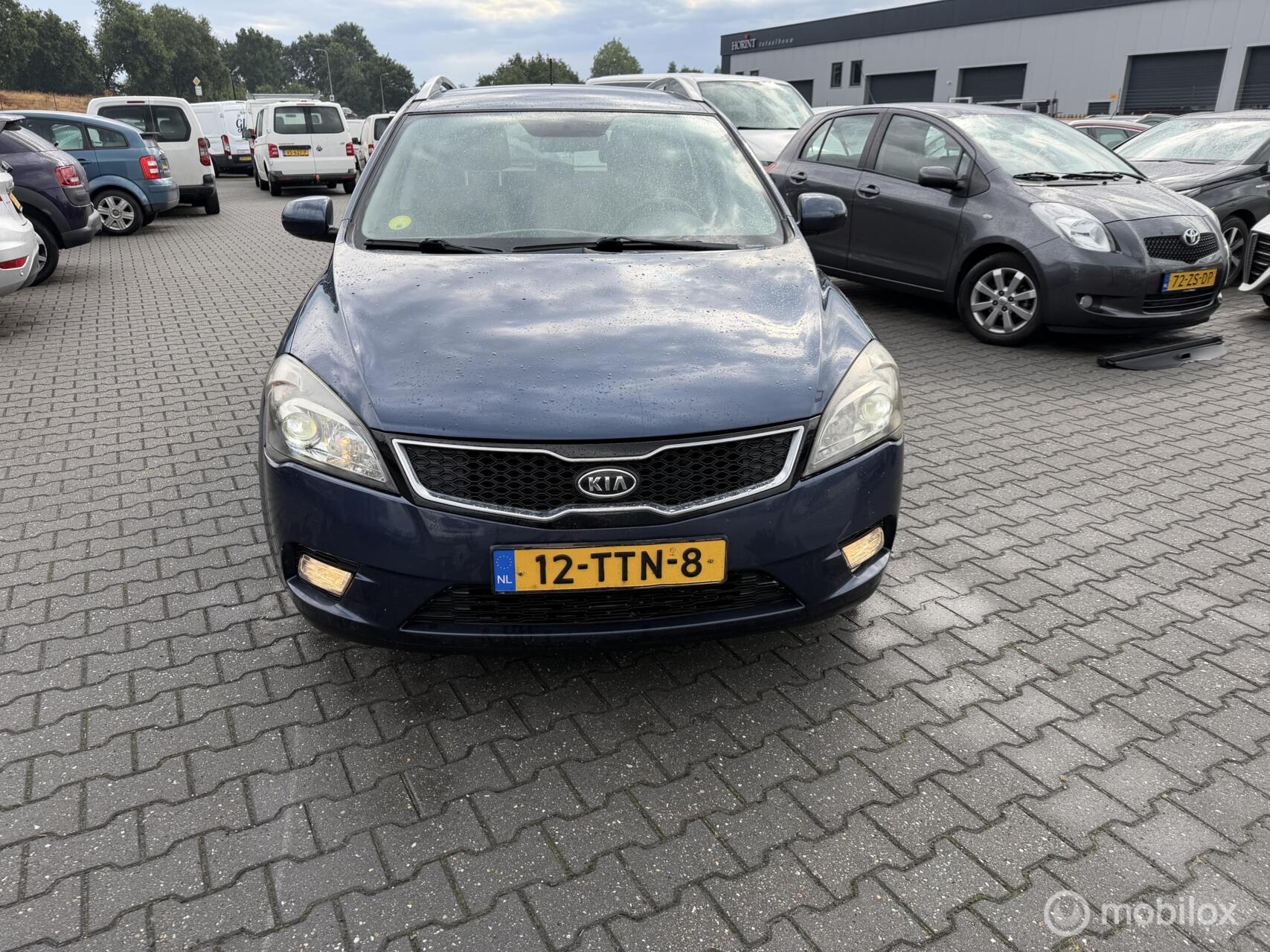 Kia Cee D 1.6 CRDi X-ecutive camera navi 2012 - voorkant
