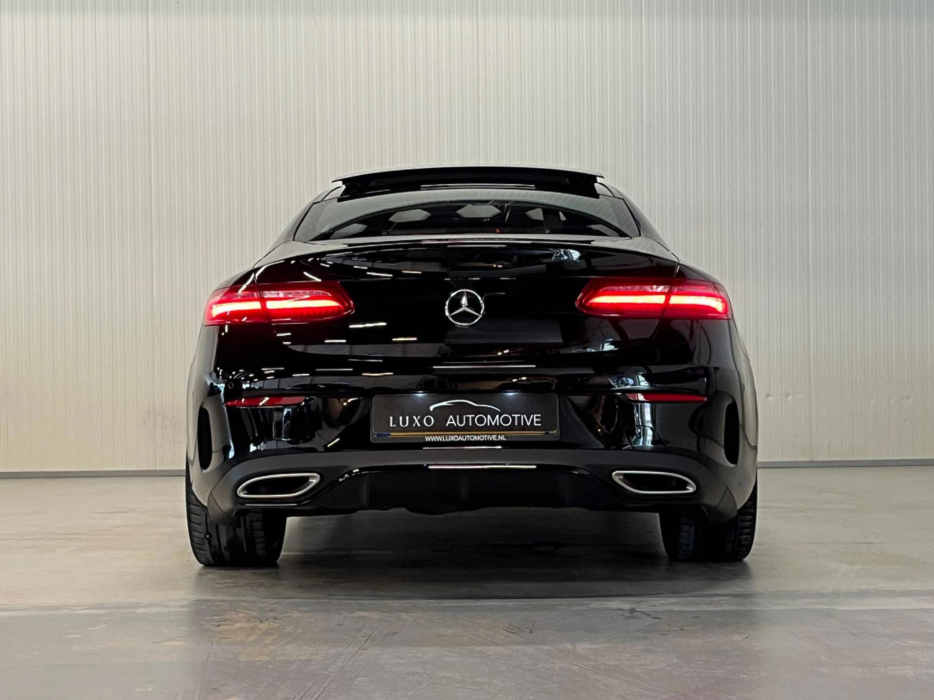 Foto van Mercedes-Benz E 300