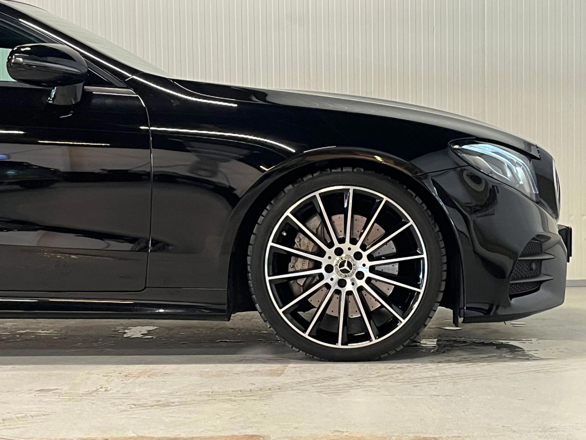 Foto van Mercedes-Benz E 300