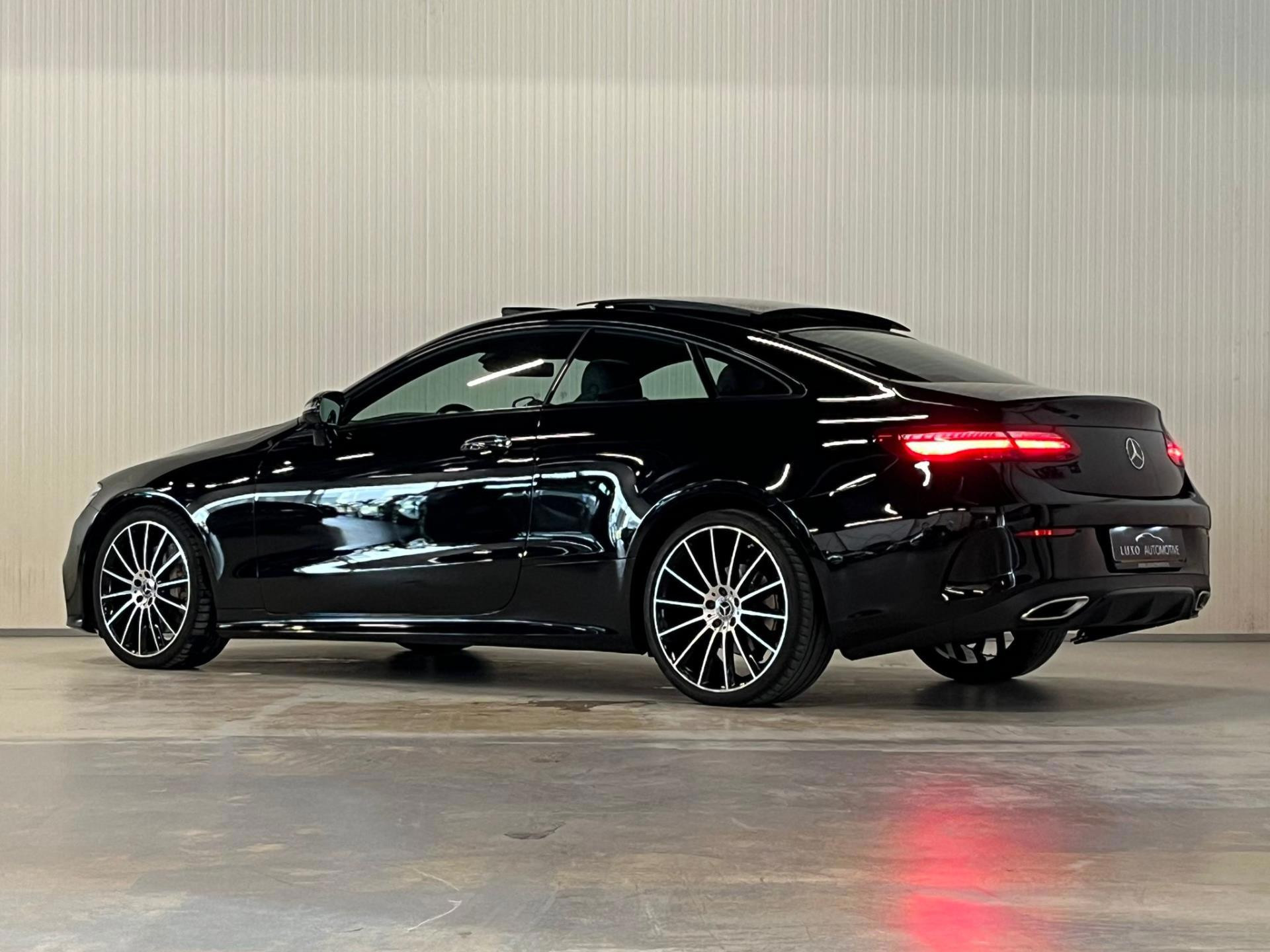 Foto van Mercedes-Benz E 300