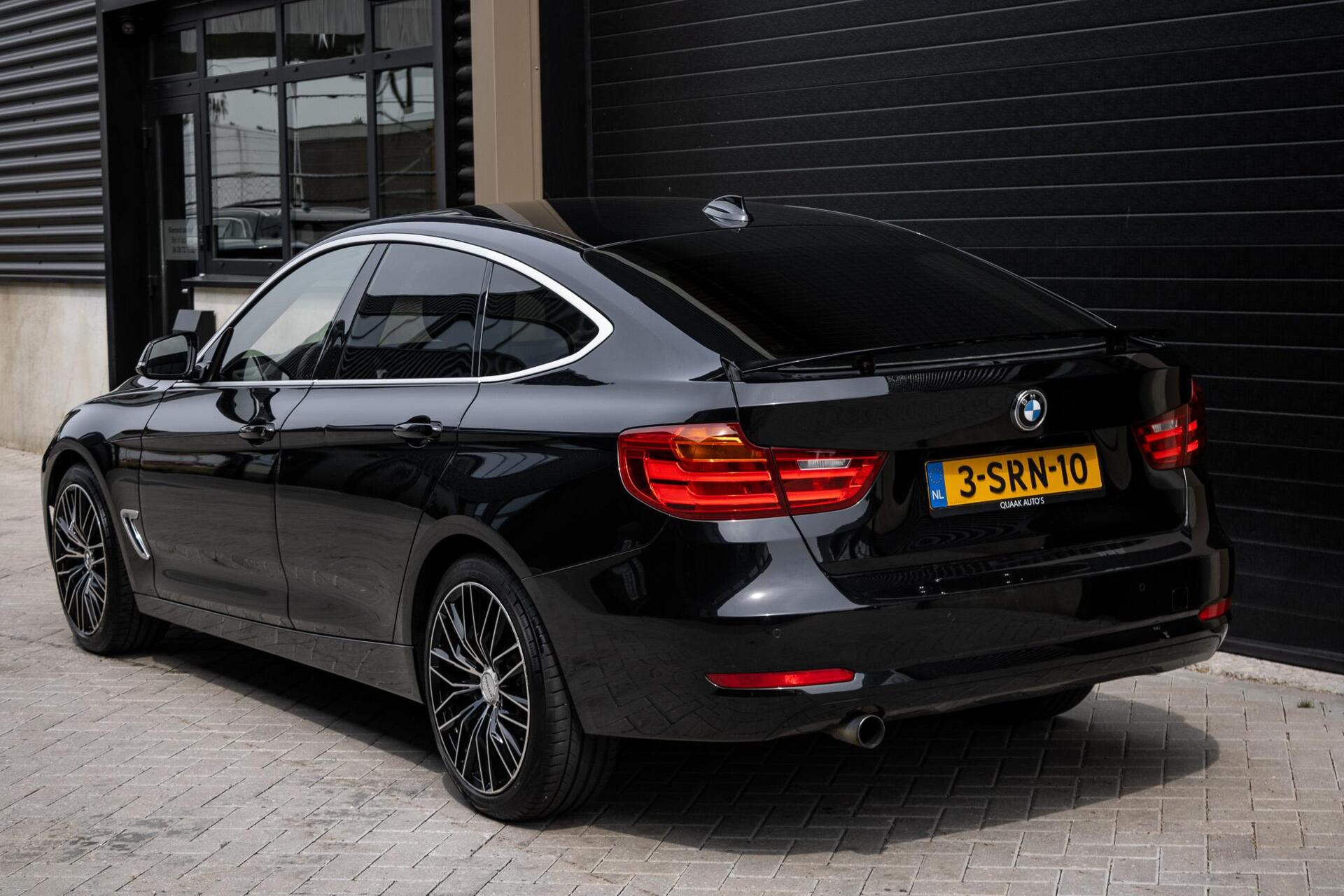 Foto van BMW 320i