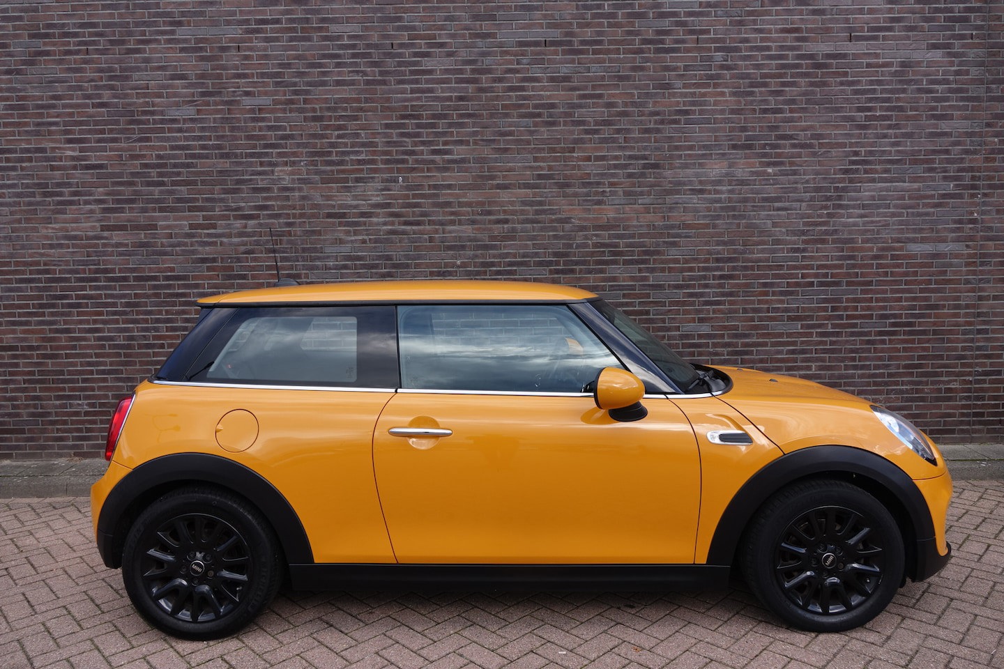 Foto van Mini One
