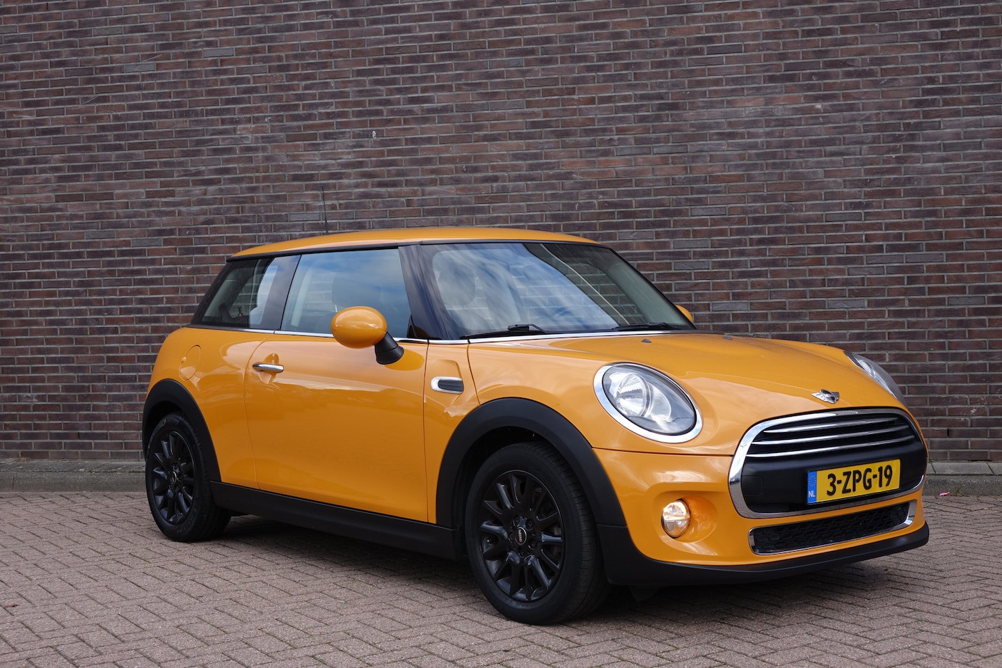 Foto van Mini One
