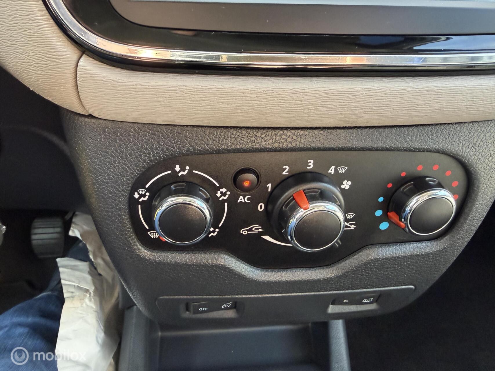 Foto van Dacia Lodgy