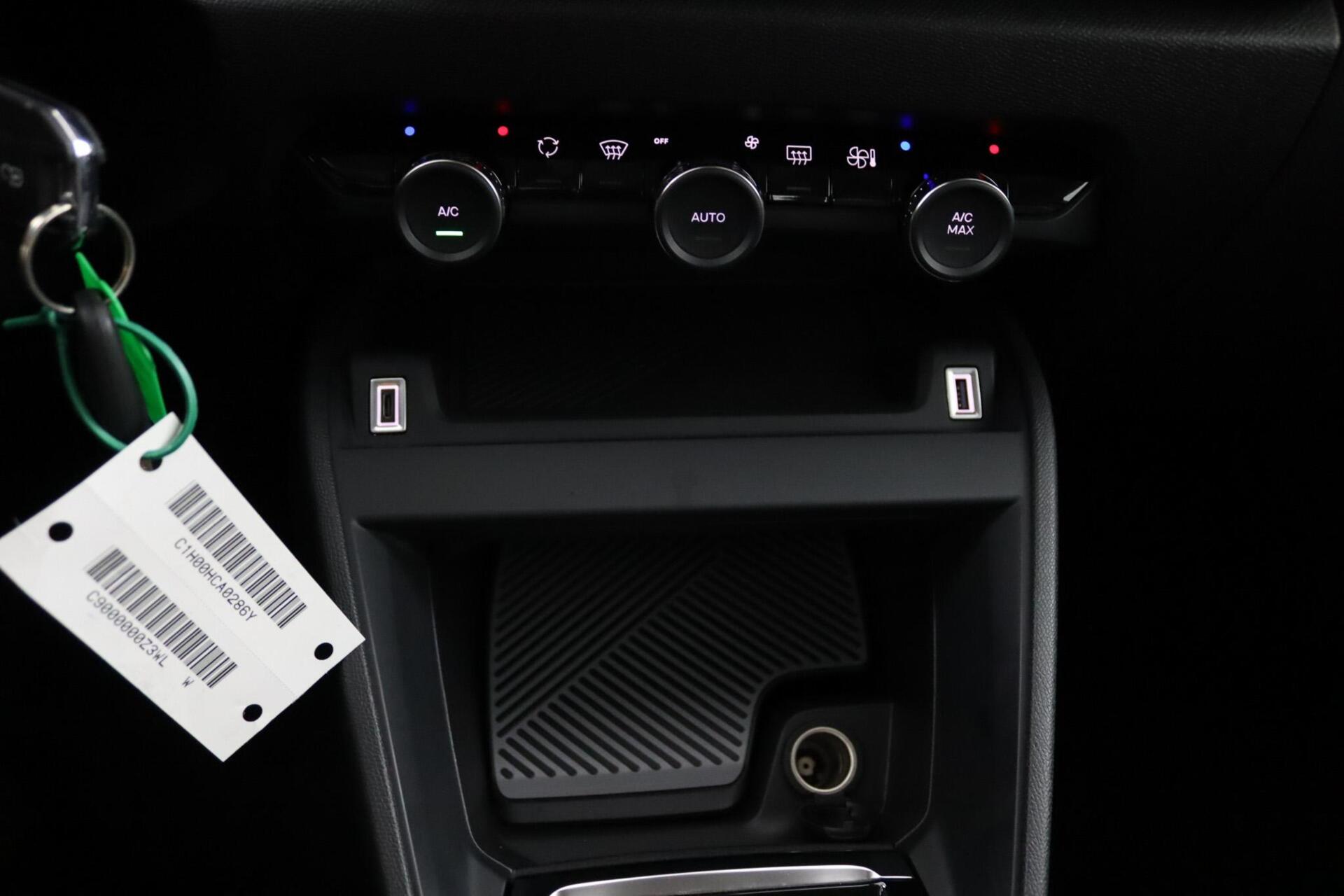 Foto van Citroen E-c4