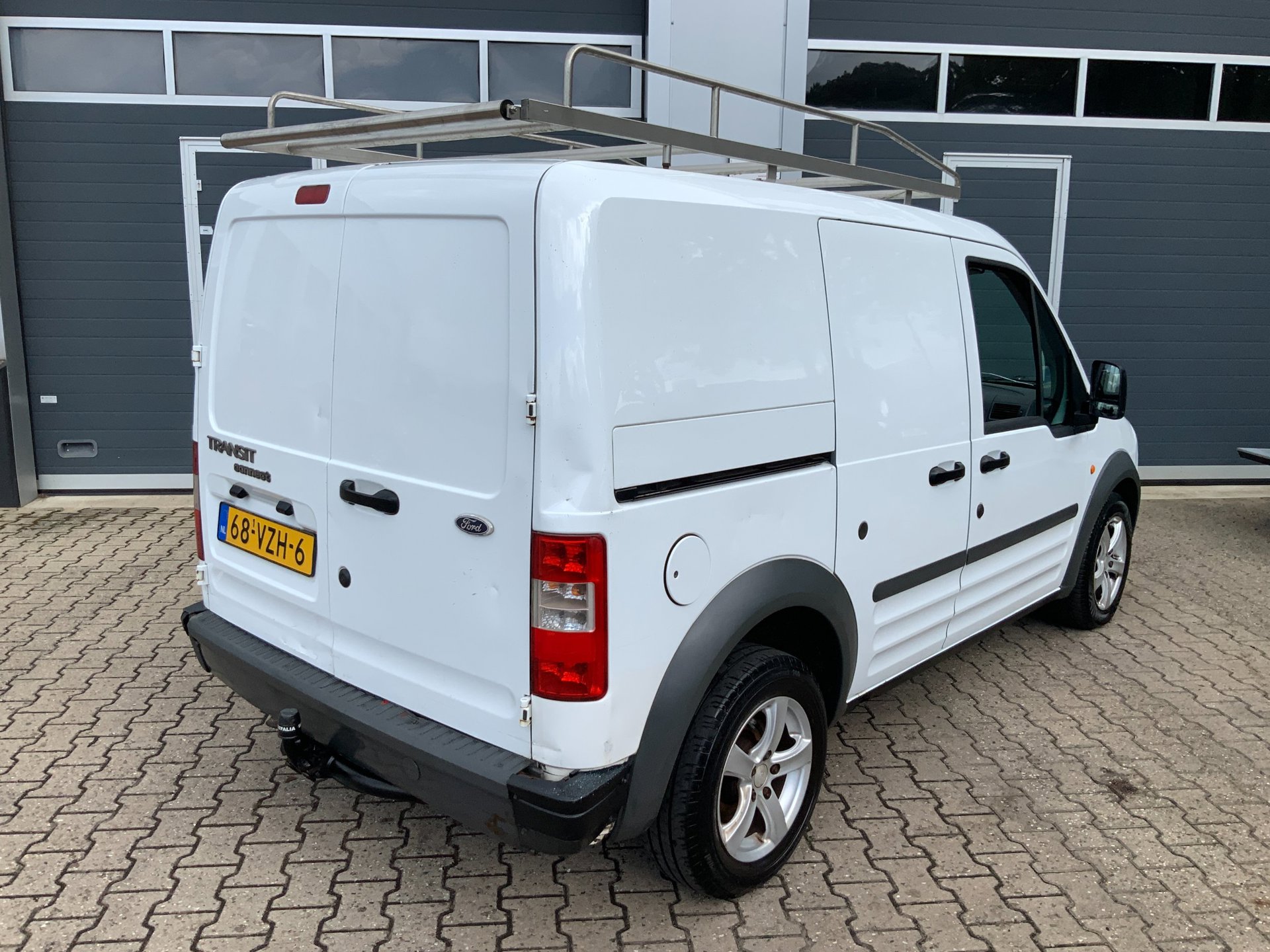 Foto van Ford Transit Connect T200s Van 1,8tdci 66 500