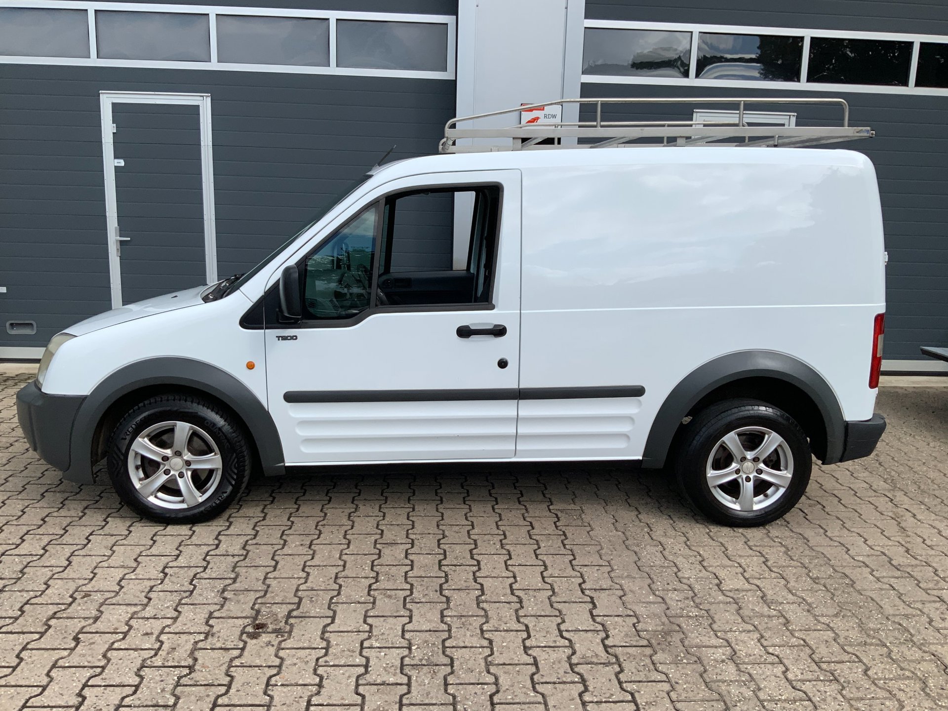 Foto van Ford Transit Connect T200s Van 1,8tdci 66 500