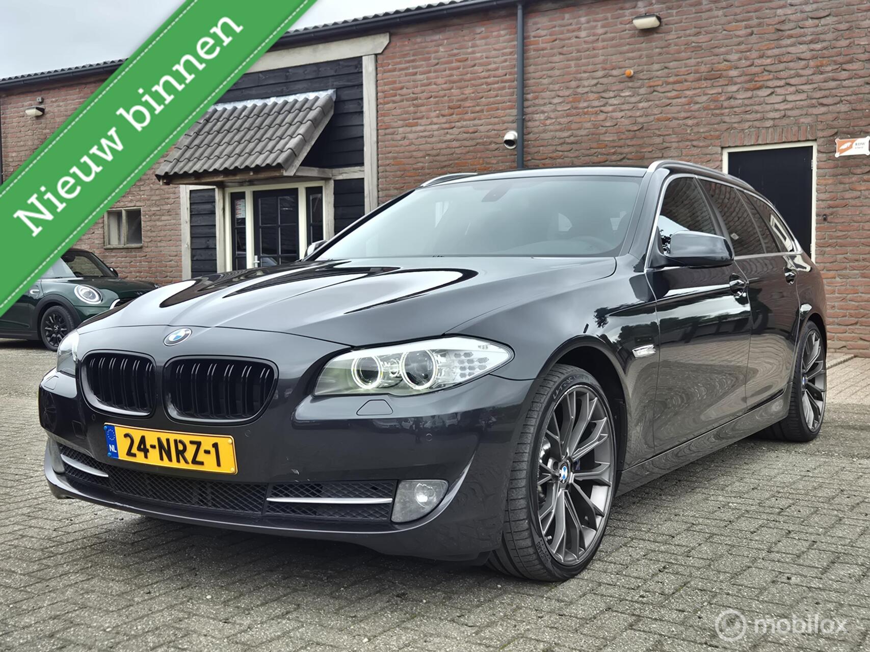 BMW 523i 523i High Executive I Trekhaak I Camera I PDC I Comfort stoelen I 20 INCH 2010 - voorkant