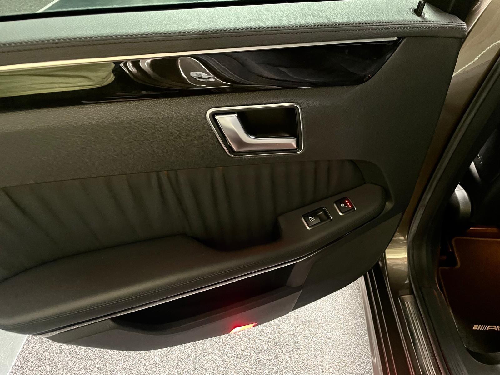 Foto van Mercedes-Benz E 500 4Matic