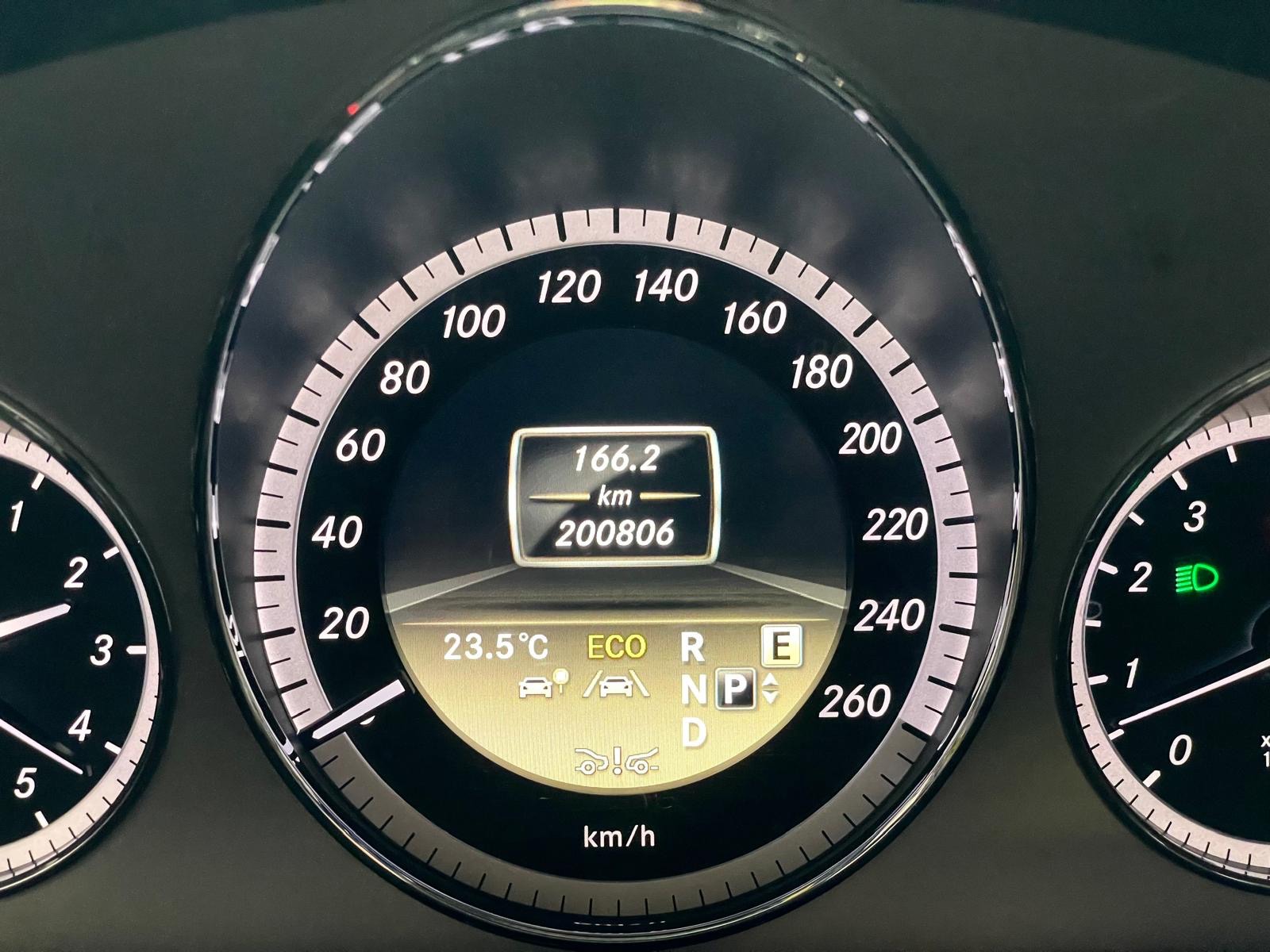 Foto van Mercedes-Benz E 500 4Matic