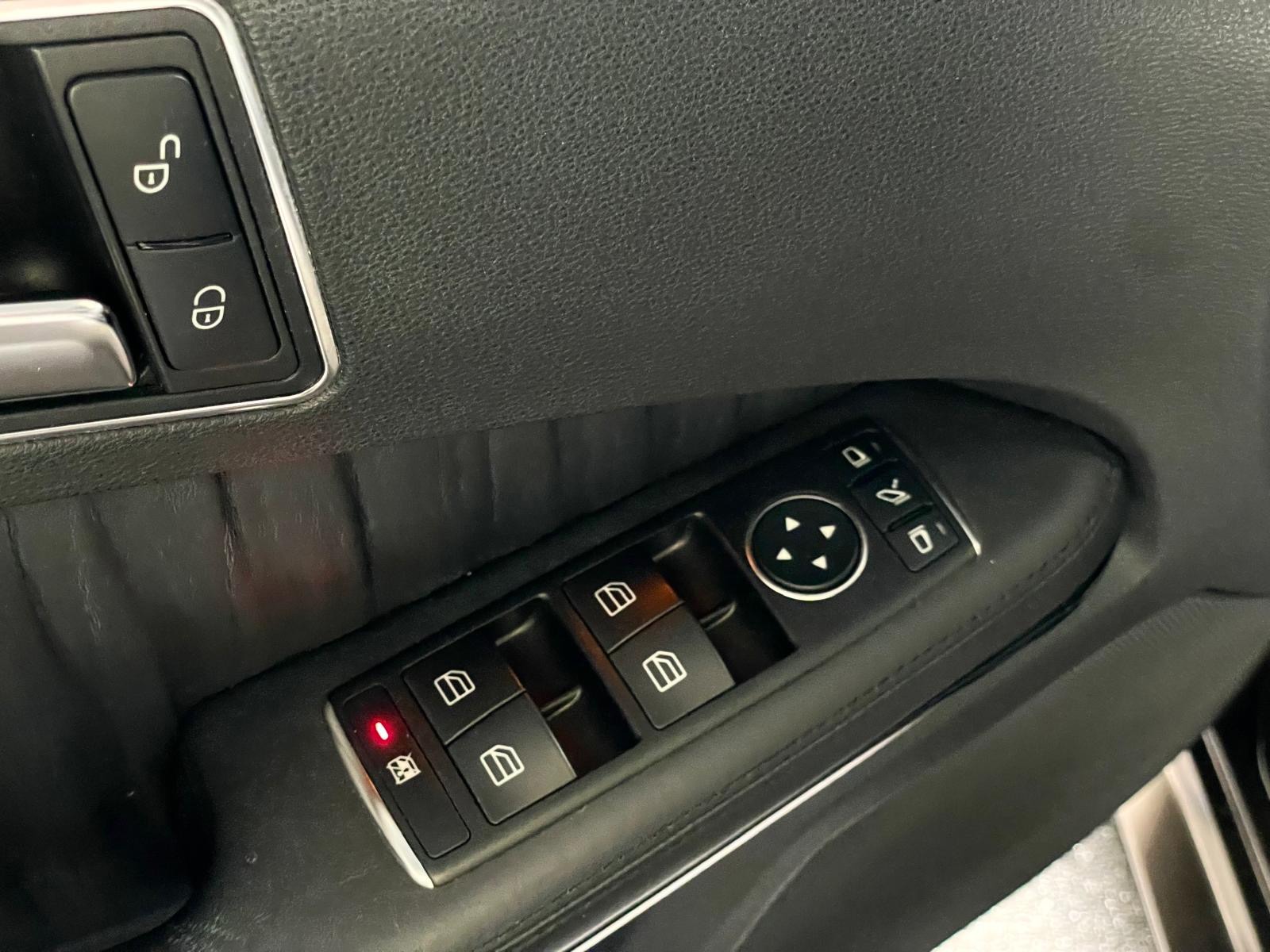 Foto van Mercedes-Benz E 500 4Matic