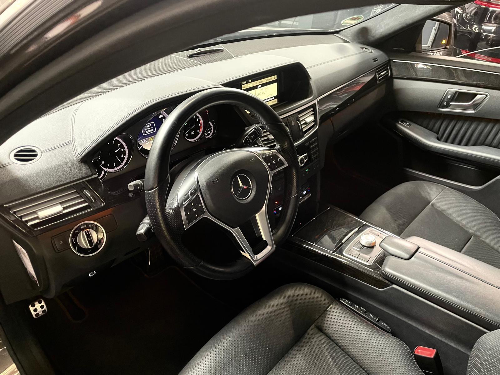 Foto van Mercedes-Benz E 500 4Matic