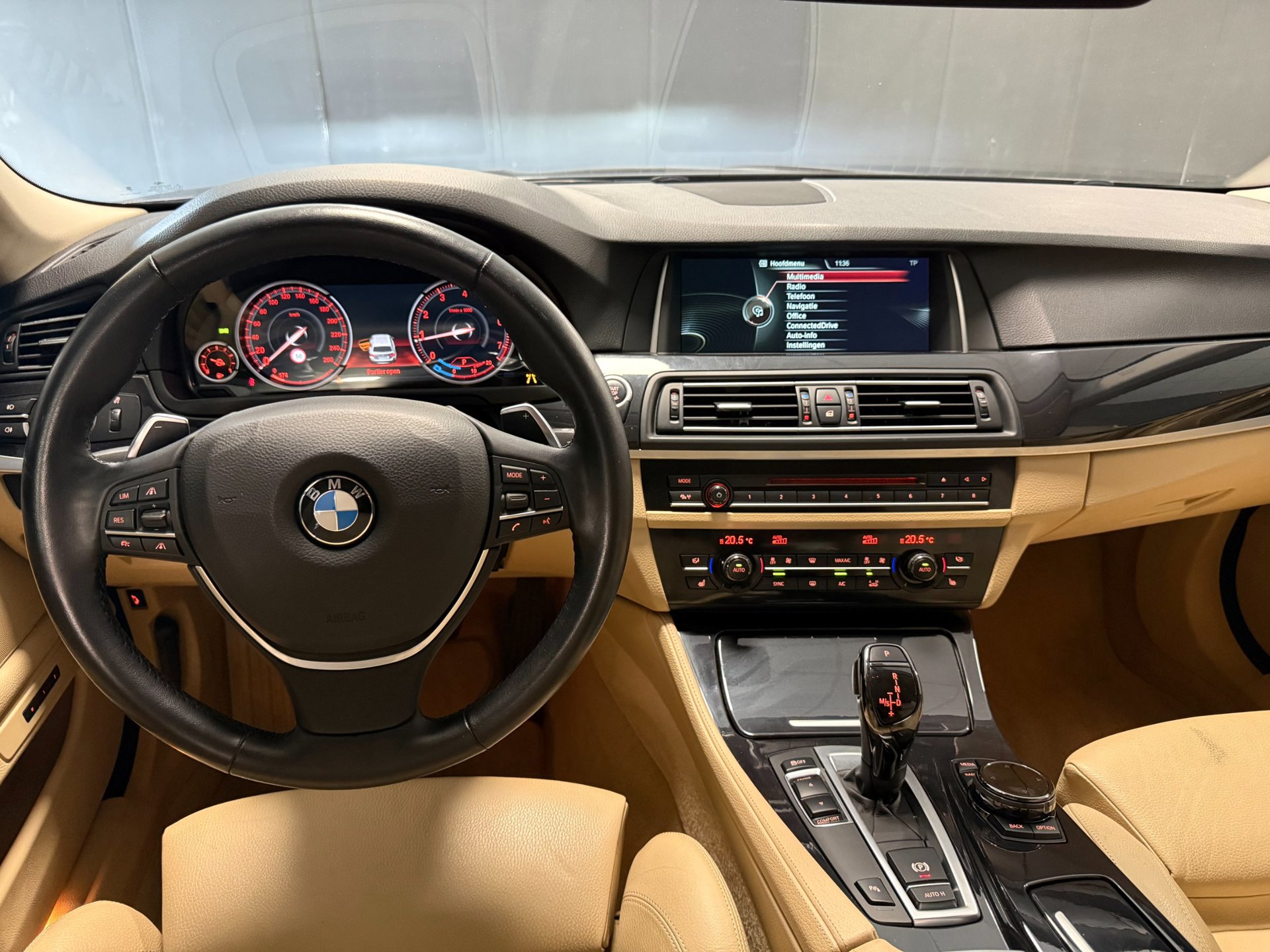 Foto van BMW 528i